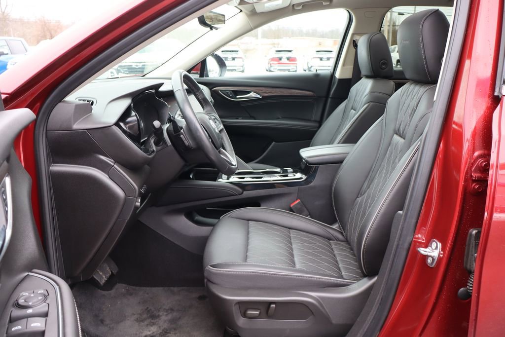 Used 2023 Buick Envision Avenir image 11