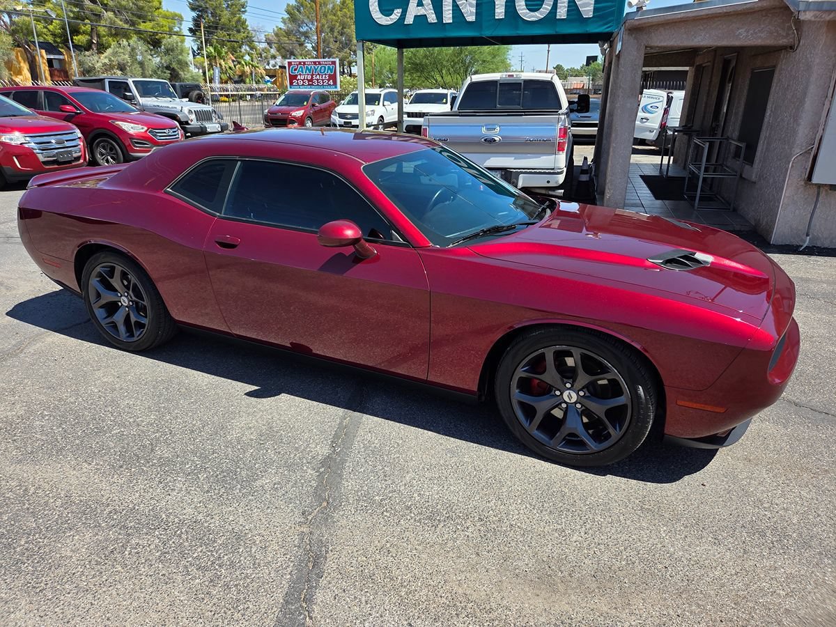 Used 2018 Dodge Challenger SXT Plus RWD image 3