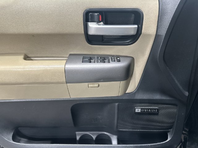Used 2012 Toyota Sequoia Limited AWD/4WD image 19