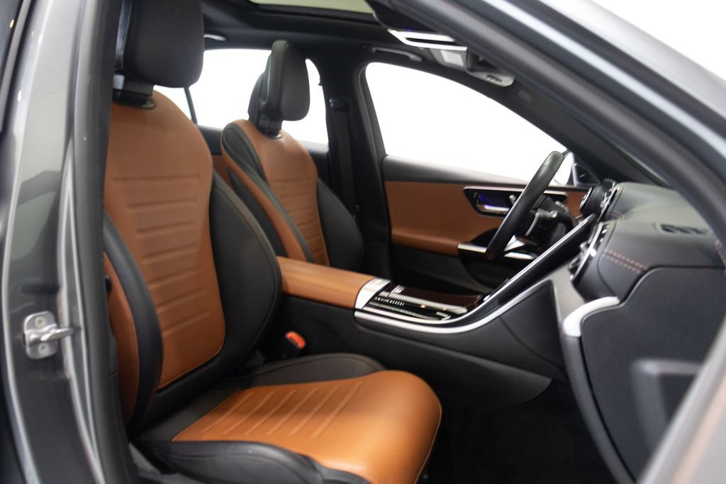 Used 2024 Mercedes-Benz C 300 Sedan image 24