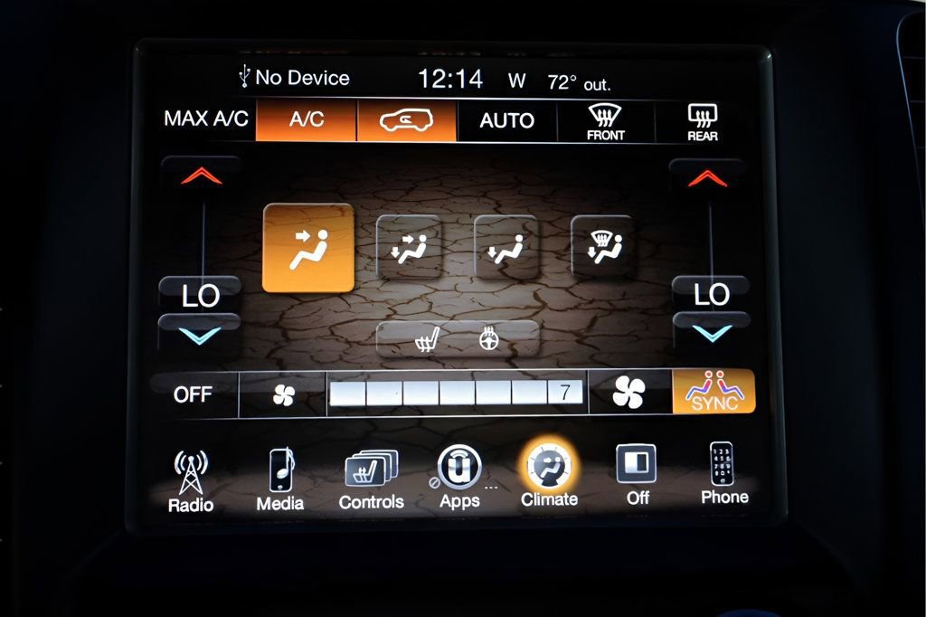 Used 2015 Jeep Grand Cherokee Limited image 26