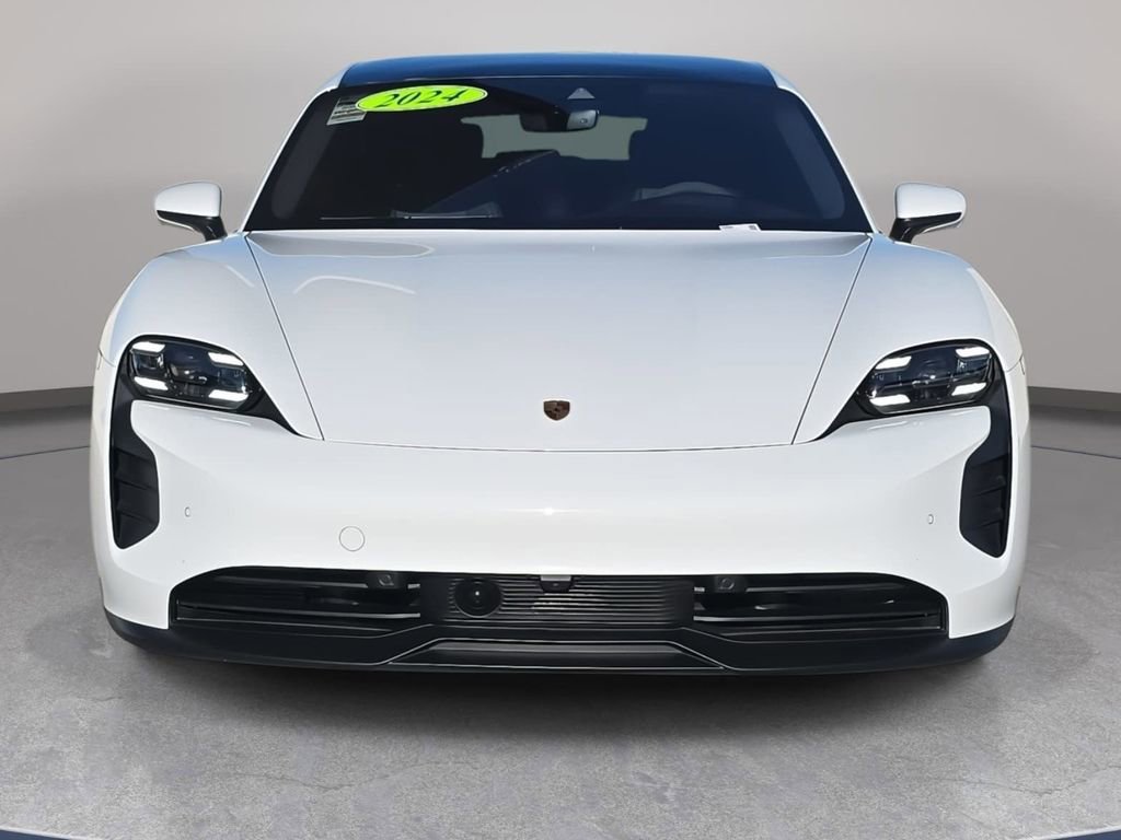 Used 2024 Porsche Taycan GTS image 3
