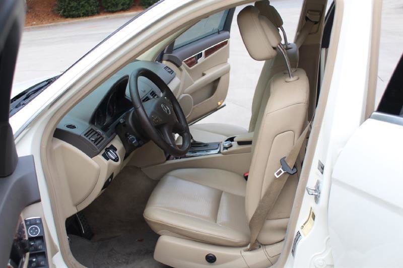 Used 2010 Mercedes-Benz C 300 4MATIC Sedan w/ Premium 1 Pkg image 10