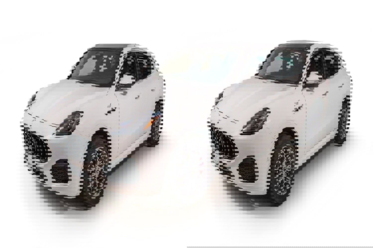 Used 2024 Maserati Grecale GT image 3