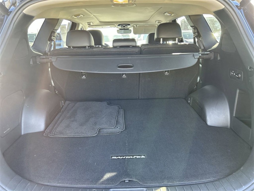 Used 2021 Hyundai Santa Fe SEL Premium image 17