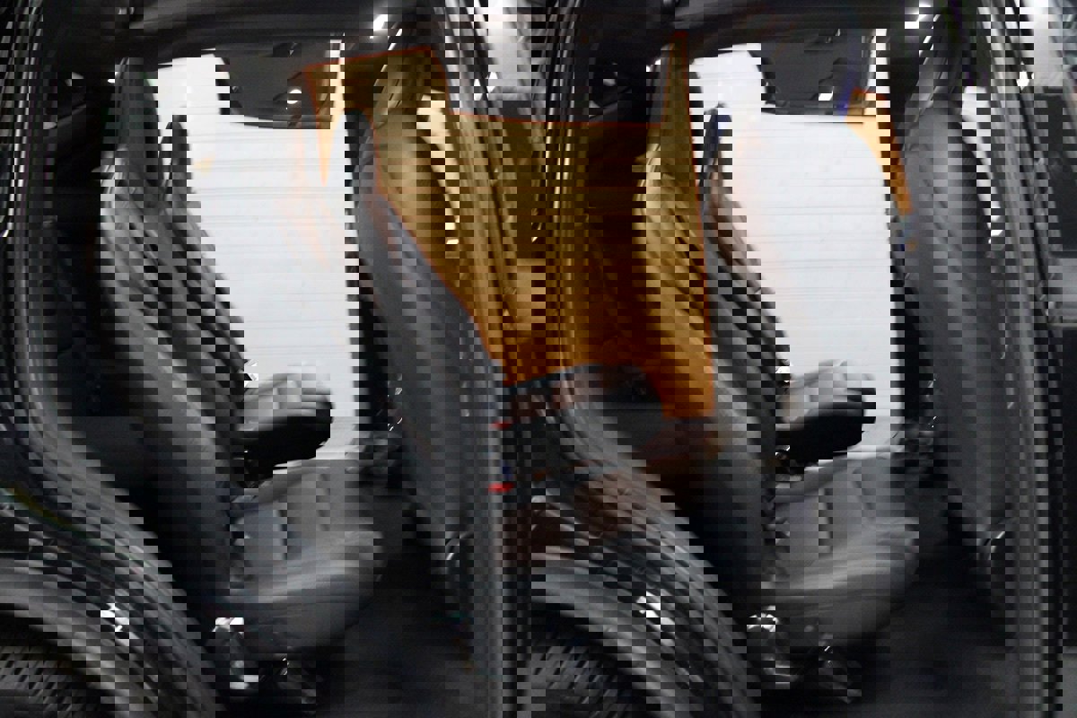 Used 2020 Tesla Model X image 27