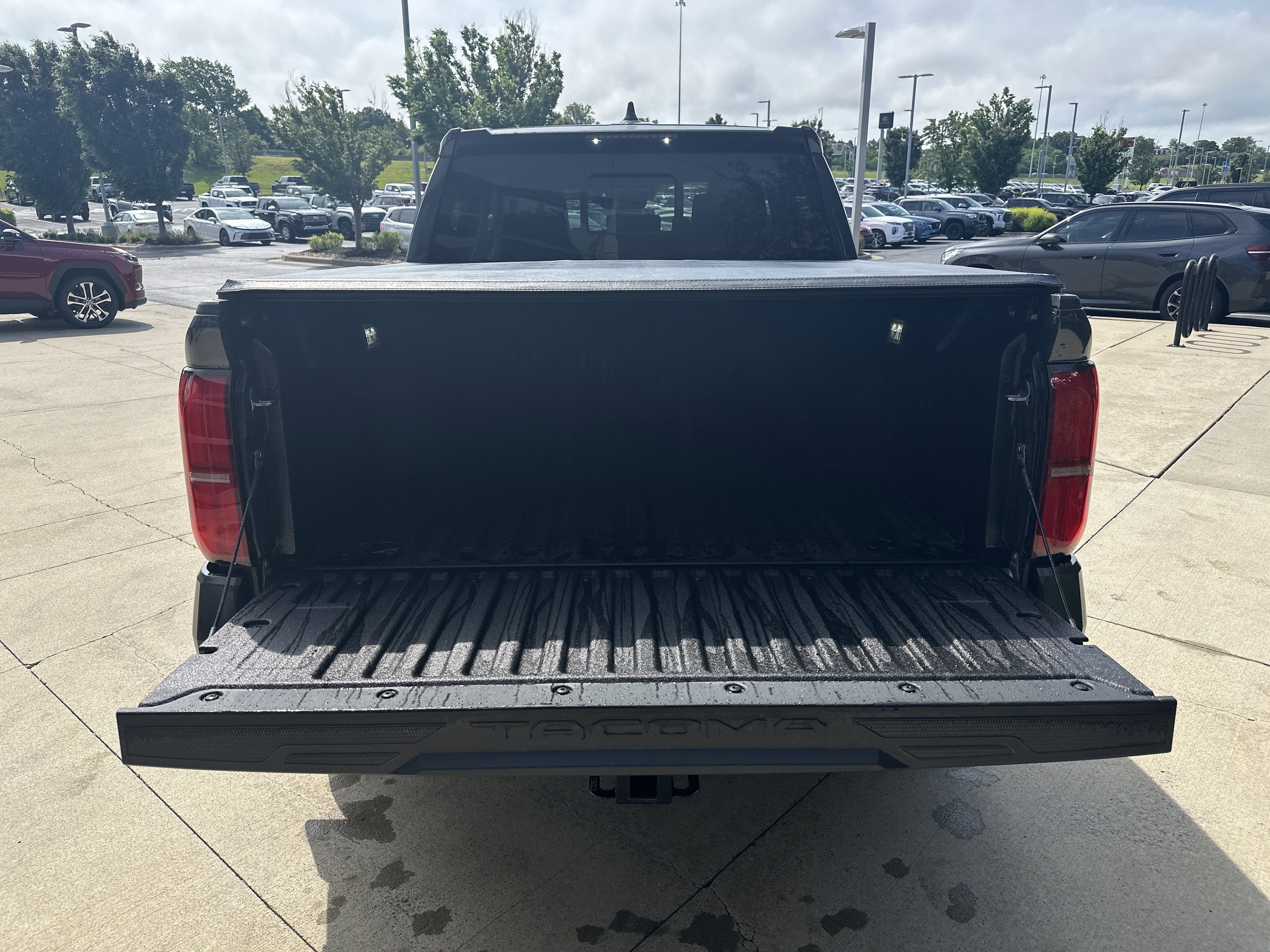 Used 2026 Toyota Tacoma SR5 AWD/4WD image 28