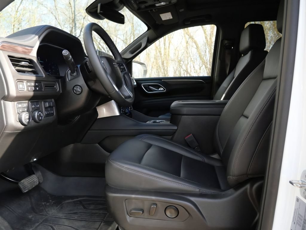 Used 2024 Chevrolet Tahoe Z71 w/ Off-Road Capability Package AWD/4WD image 13