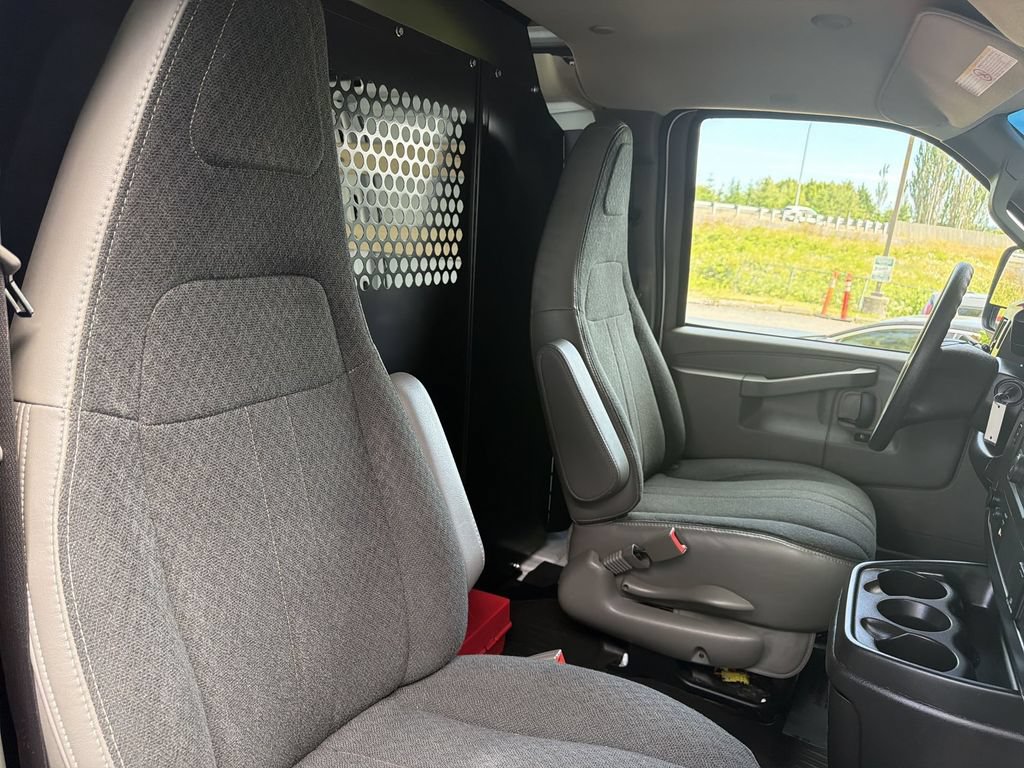 Certified 2025 GMC Savana 2500 w/ Driver Convenience Package RWD image 24