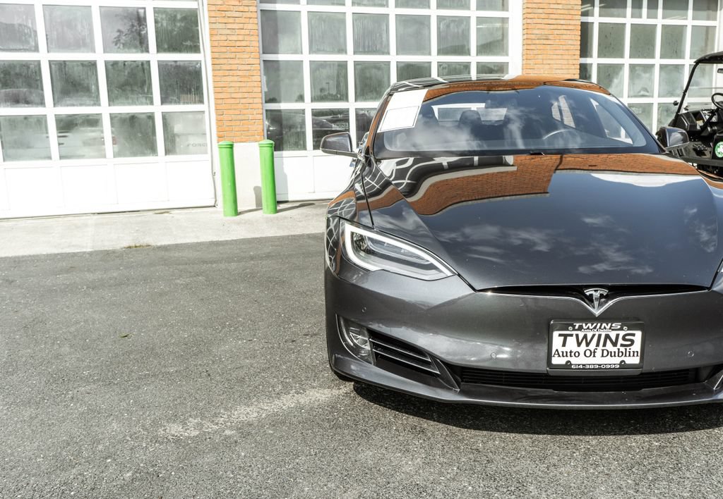 Used 2021 Tesla Model S Long Range Plus AWD/4WD image 30