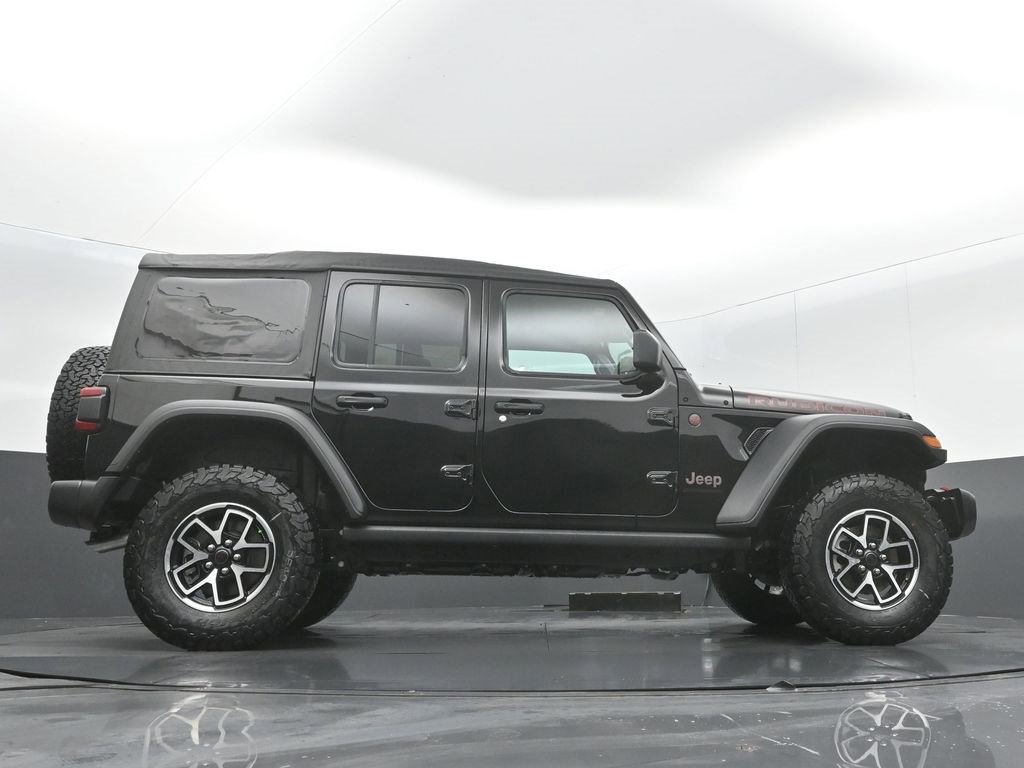 New 2025 Jeep Wrangler Unlimited Rubicon w/ Technology Group image 35
