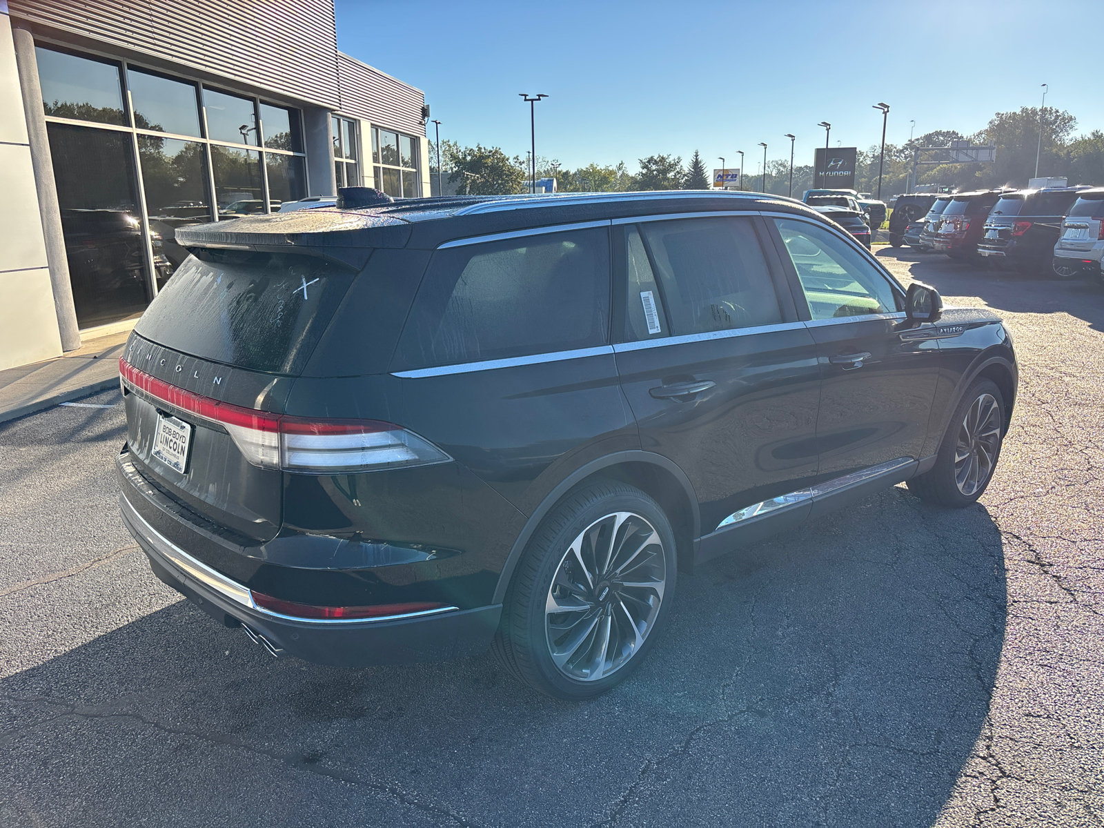 New 2026 Lincoln Aviator Reserve w/ Illumination Package AWD/4WD image 7