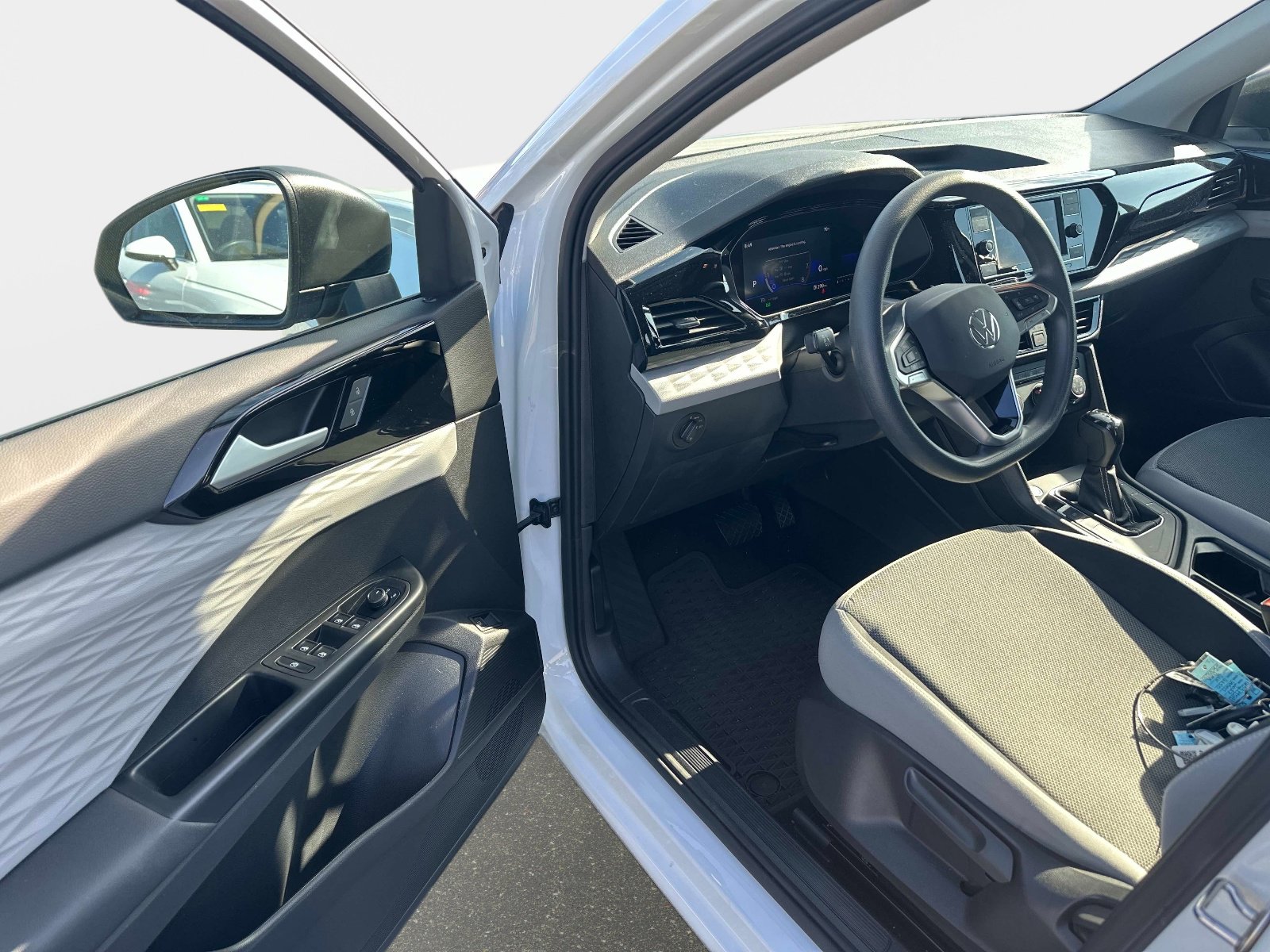 Used 2022 Volkswagen Taos S FWD image 11