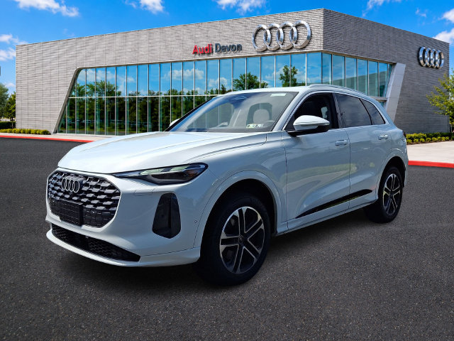 Used 2025 Audi Q5 Premium w/ Convenience Package AWD/4WD image 3