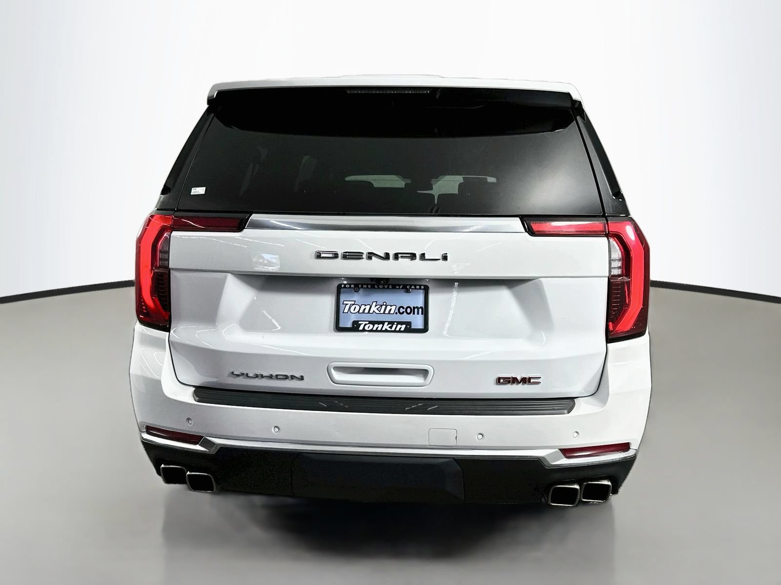 Used 2025 GMC Yukon XL Denali AWD/4WD image 7
