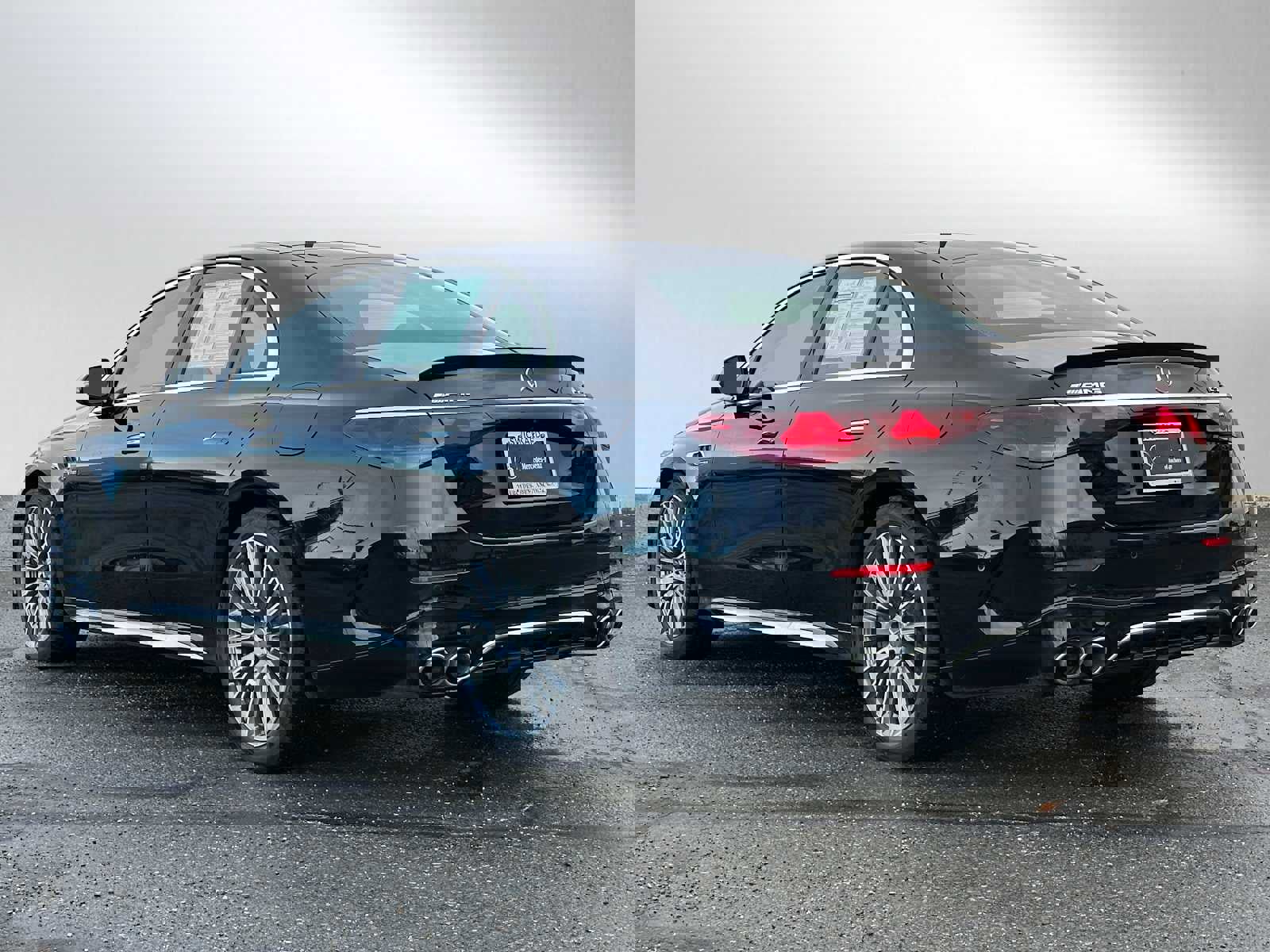 Used 2025 Mercedes-Benz E 53 AMG e 4MATIC Sedan image 5