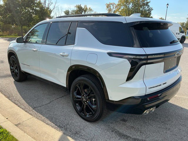 New 2027 Chevrolet Traverse RS w/ LPO, Floor Liner Package AWD/4WD image 4