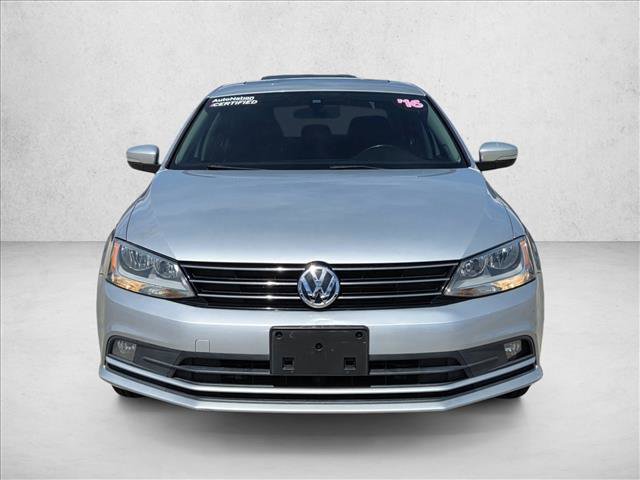 Used 2016 Volkswagen Jetta SEL FWD image 2