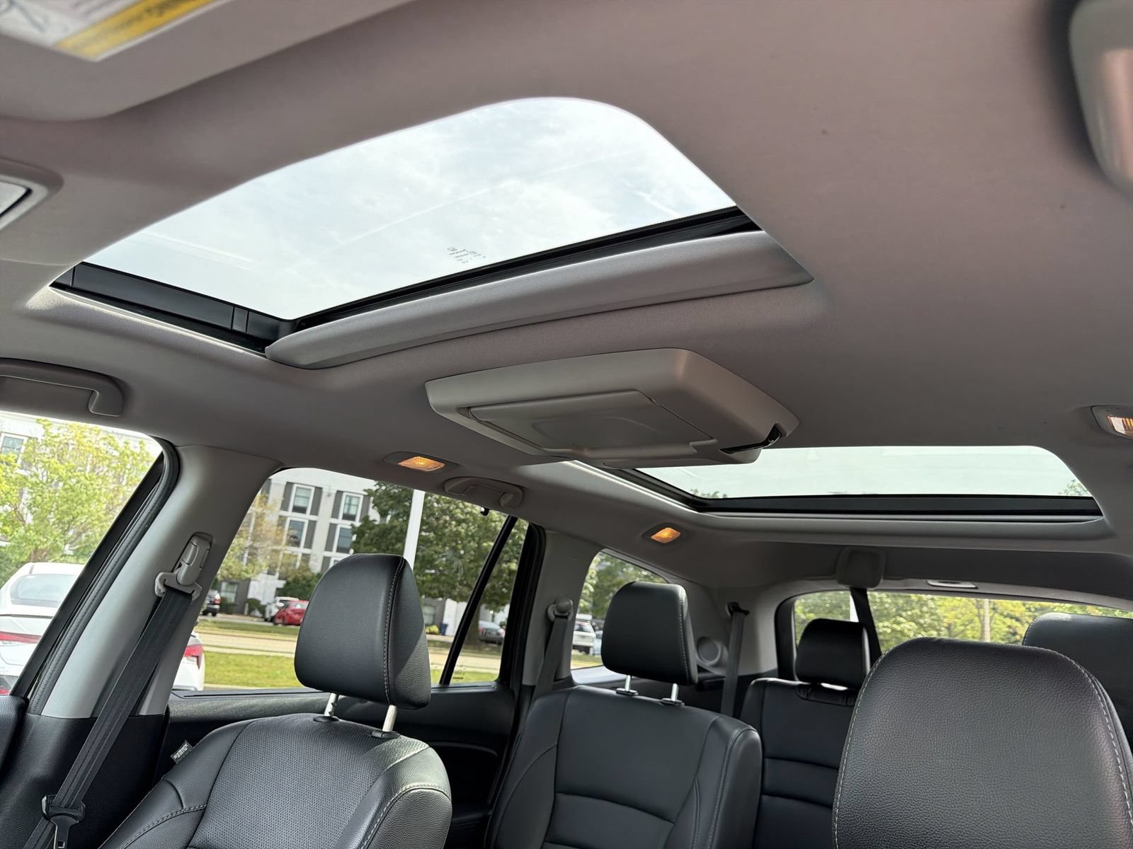 Used 2019 Honda Pilot Elite image 21
