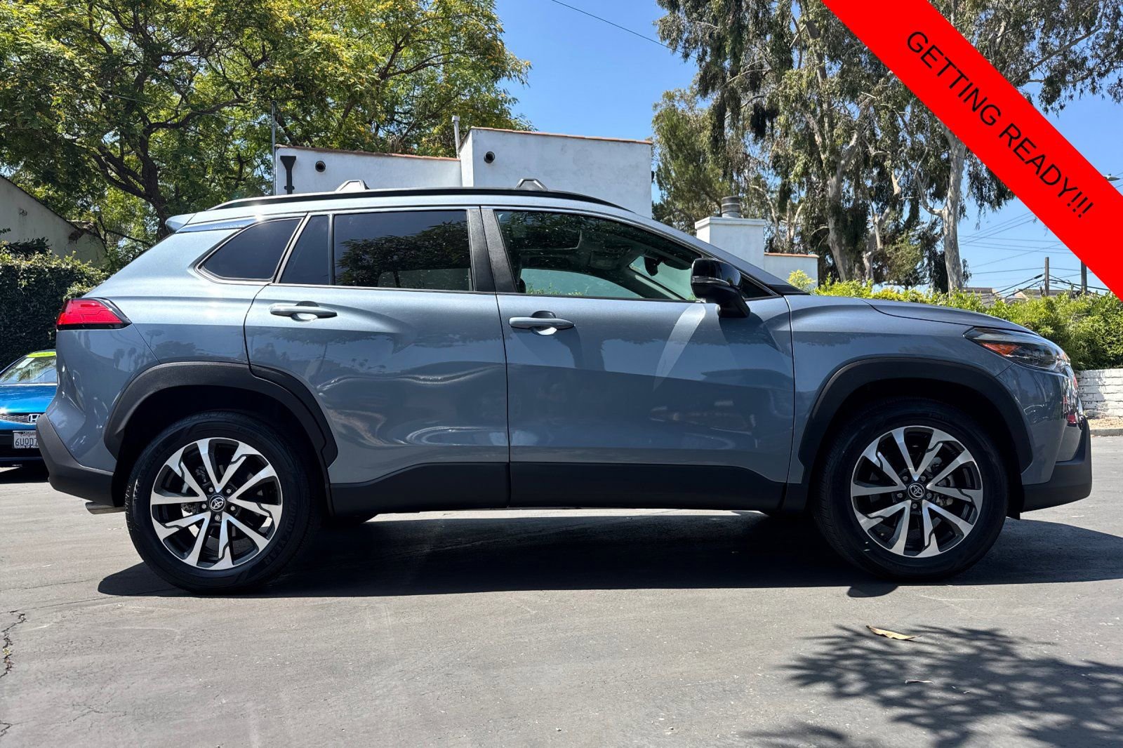 Certified 2025 Toyota Corolla Cross XLE w/ Convenience Package AWD/4WD image 3