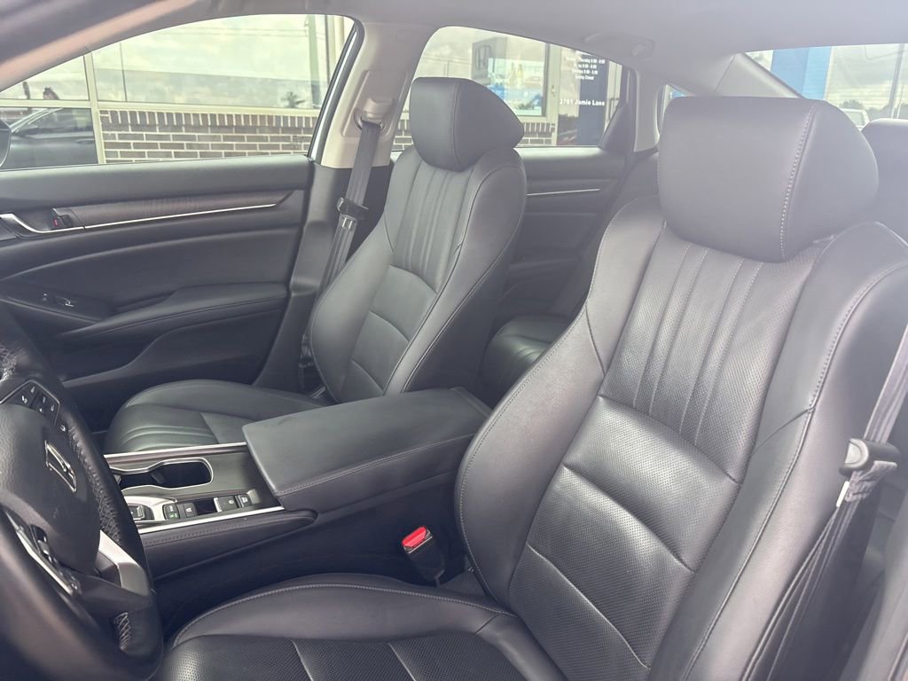 Used 2022 Honda Accord Touring image 12