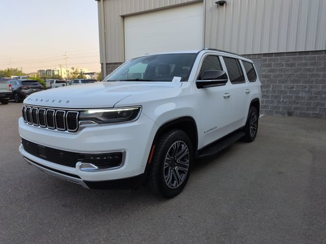 Used 2023 Jeep Wagoneer Series II AWD/4WD image 7