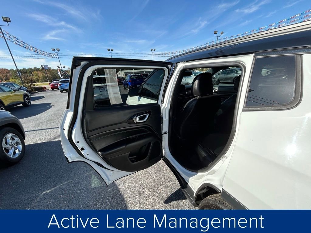 Used 2024 Jeep Compass Latitude w/ Convenience Group image 16