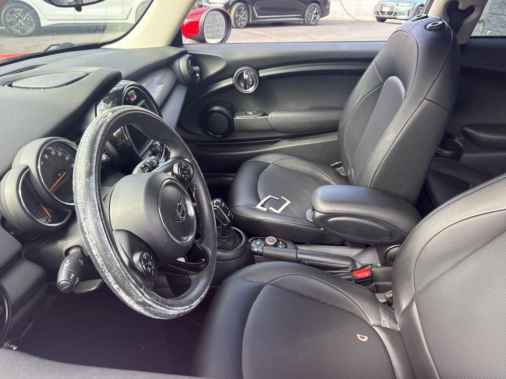 Used 2020 MINI Cooper 2-Door Hardtop FWD image 11