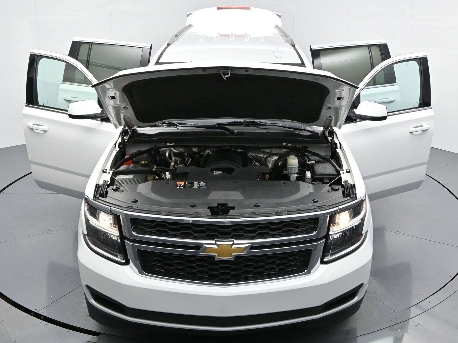 Used 2015 Chevrolet Suburban LT image 51