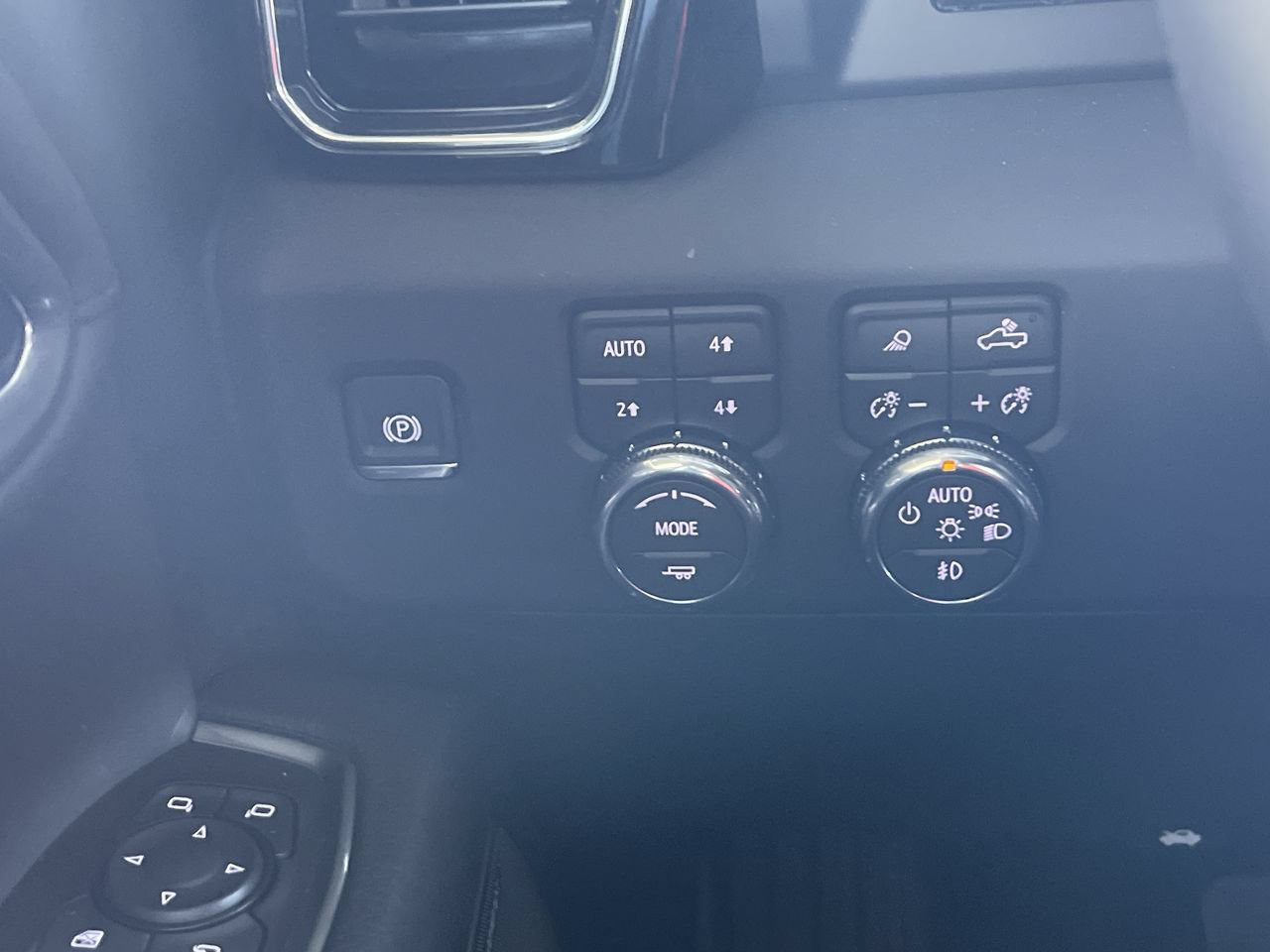 New 2026 GMC Sierra 1500 Denali w/ Technology Package AWD/4WD image 18