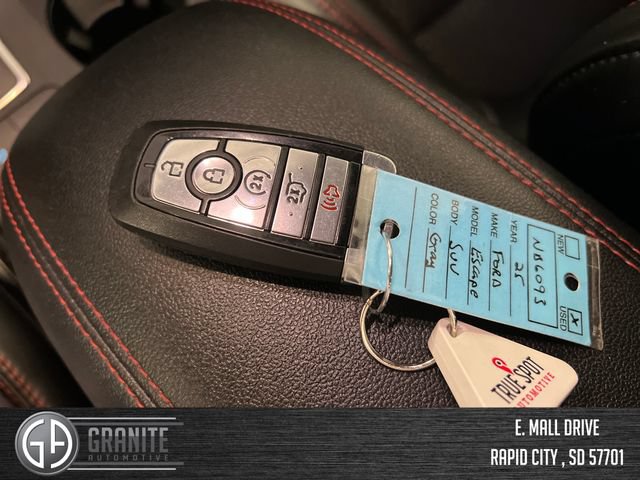 Used 2025 Ford Escape ST-Line Select AWD/4WD image 23