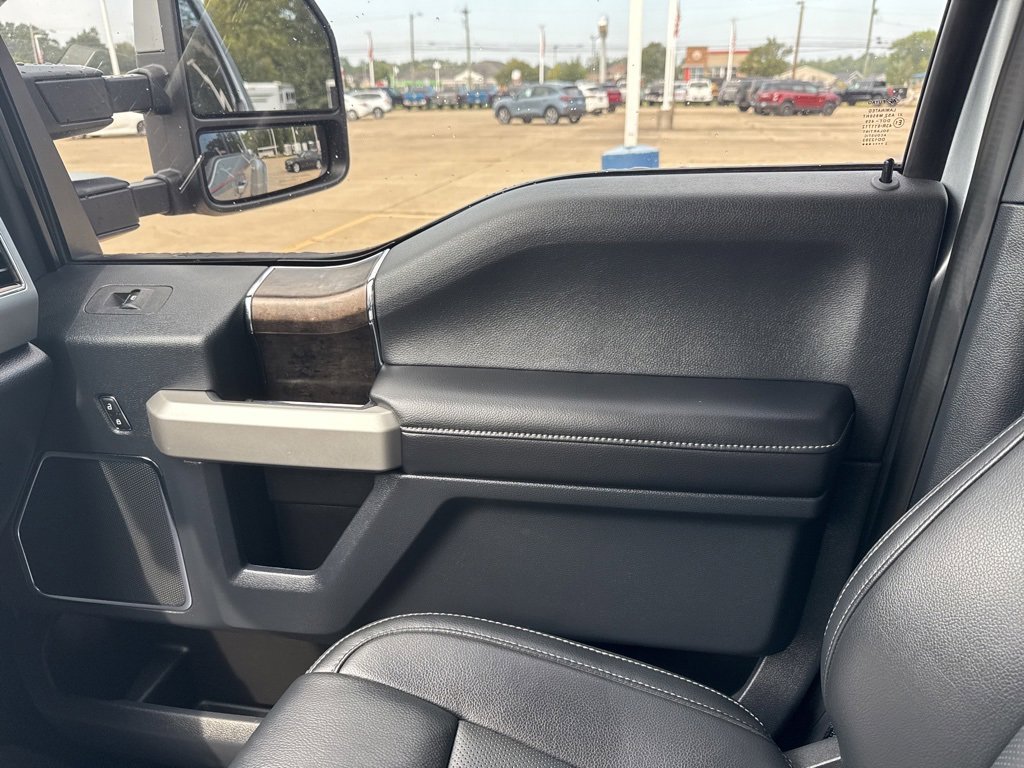 Used 2022 Ford F450 Lariat image 25