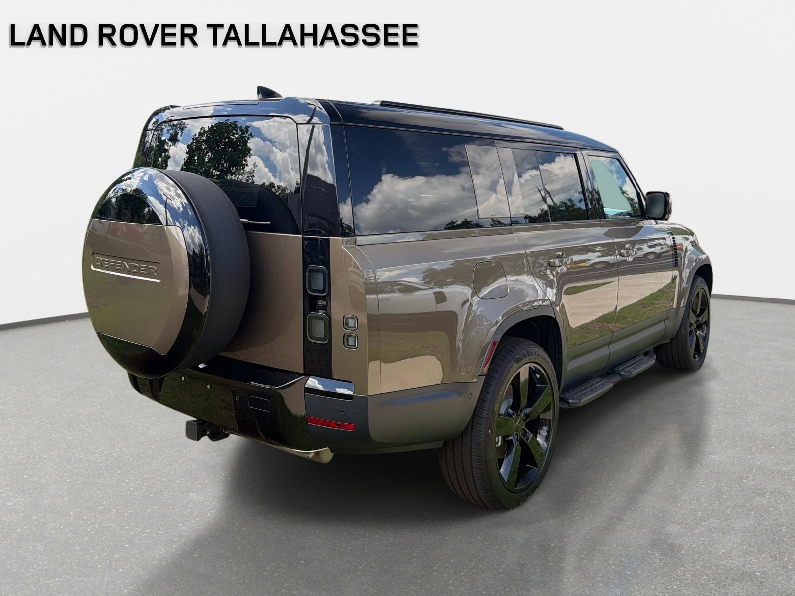 New 2026 Land Rover Defender 130 S AWD/4WD image 5