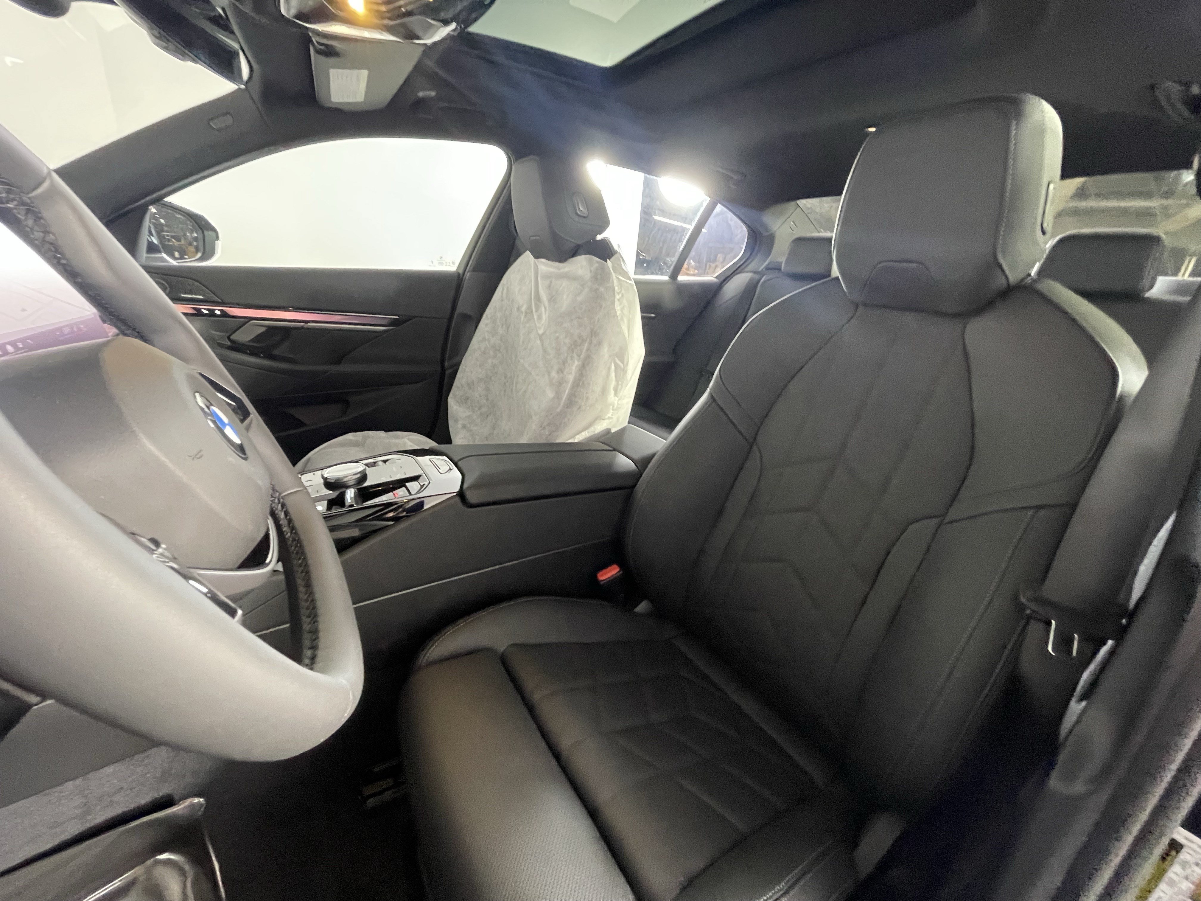 New 2027 BMW 530i xDrive w/ Premium Package AWD/4WD image 9