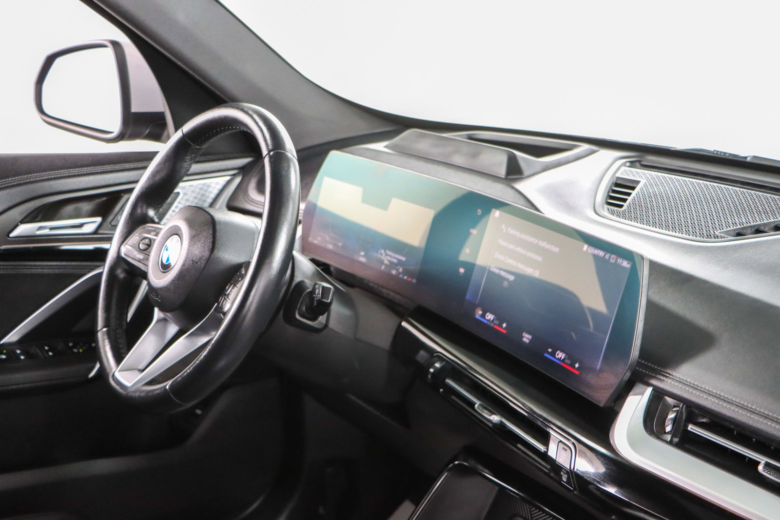 Used 2023 BMW X1 xDrive28i w/ Premium Package image 25