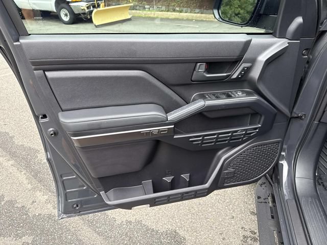 Used 2025 Toyota 4Runner TRD Sport Premium AWD/4WD image 13