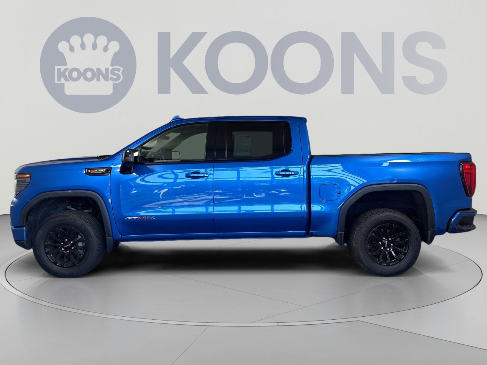 Used 2023 GMC Sierra 1500 AT4X AWD/4WD image 2