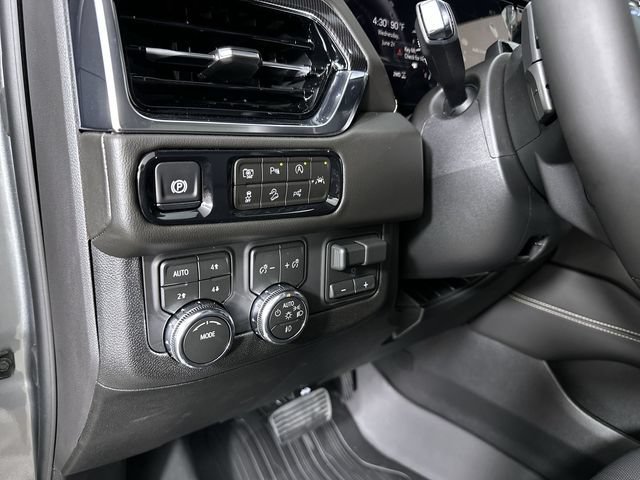 New 2026 GMC Yukon Elevation w/ Elevation Premium Package AWD/4WD image 19