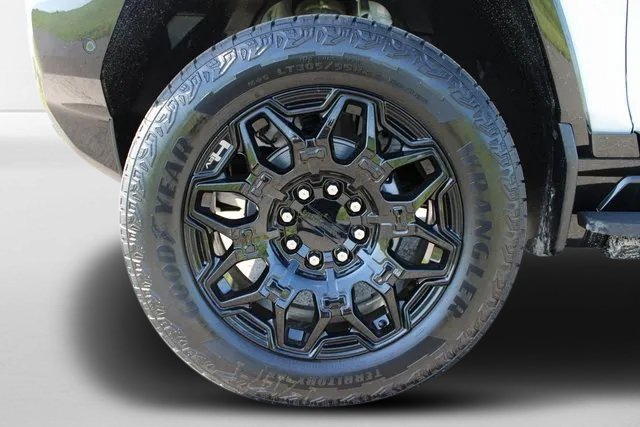 New 2025 GMC Hummer EV 2X image 37