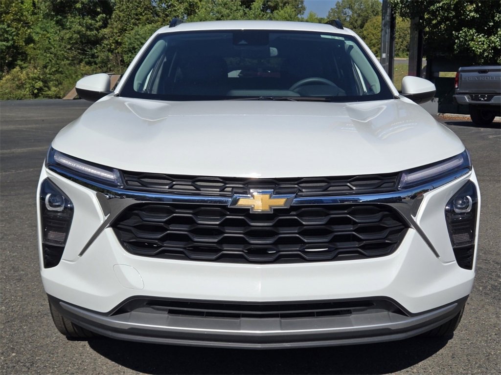 Used 2024 Chevrolet Trax LT image 8