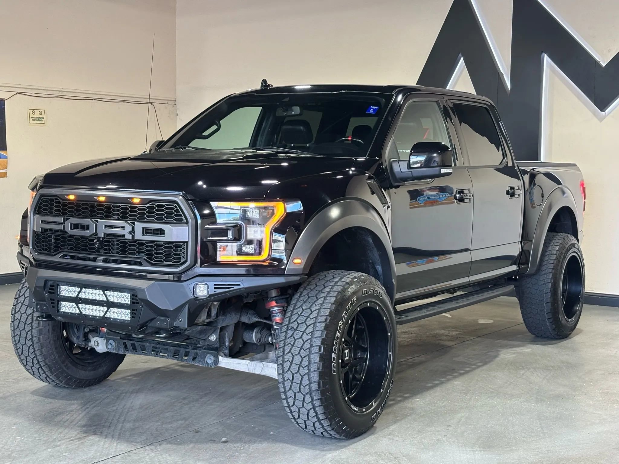Used 2019 Ford F150 Raptor w/ Equipment Group 802A Luxury image 1