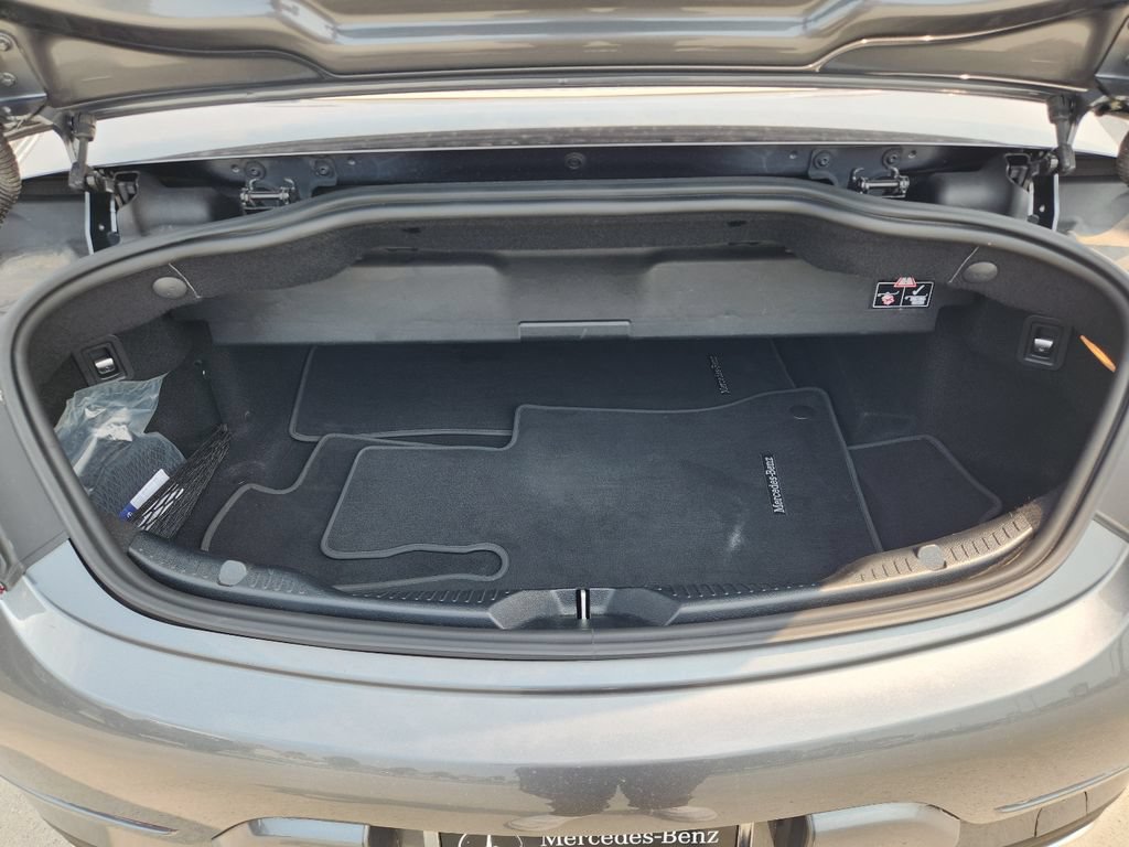 Used 2018 Mercedes-Benz C 300 4MATIC Cabriolet image 6