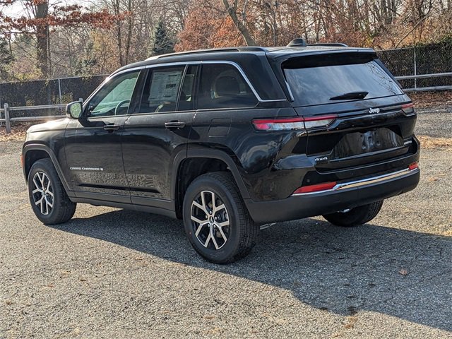 New 2025 Jeep Grand Cherokee Limited image 4