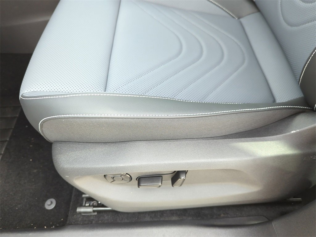 New 2026 Volkswagen Tiguan SE image 34