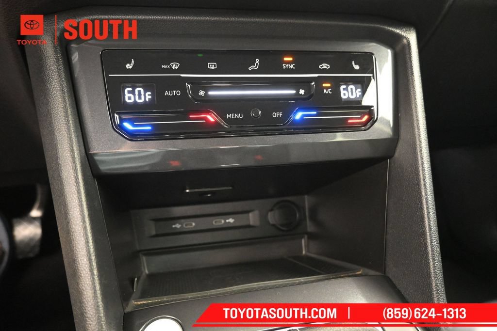 Used 2024 Volkswagen Tiguan SE AWD/4WD image 21