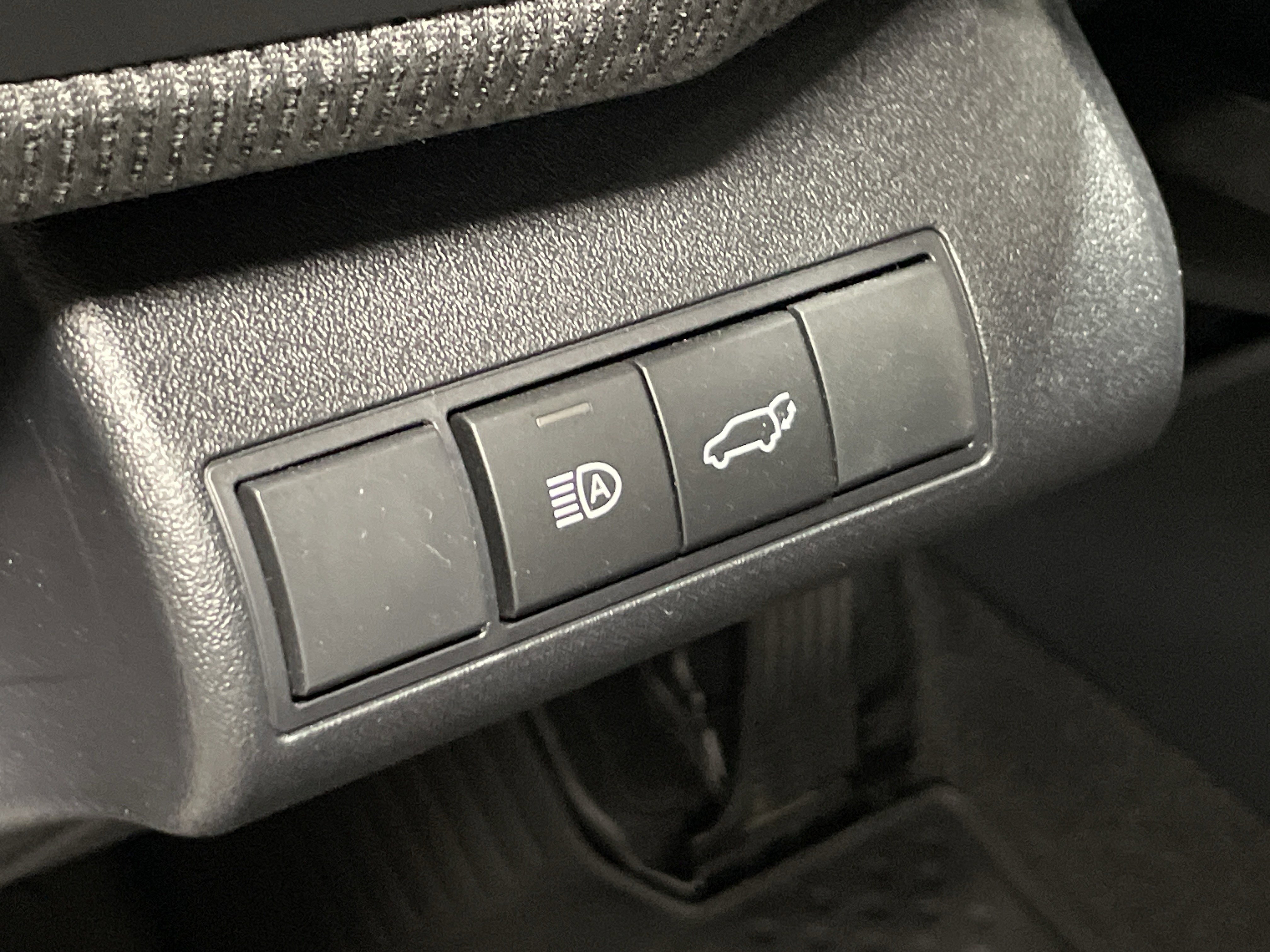 Used 2025 Toyota bZ4X FWD image 29