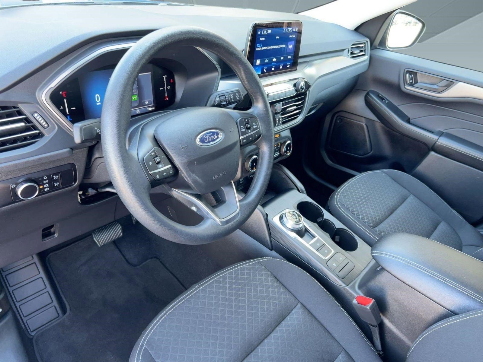 Used 2025 Ford Escape Active image 4