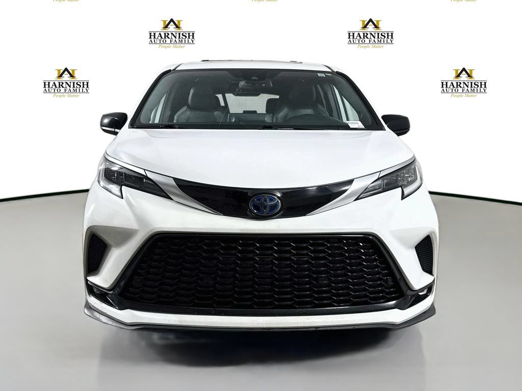 Used 2021 Toyota Sienna XSE w/ XSE Plus Package AWD/4WD video 2