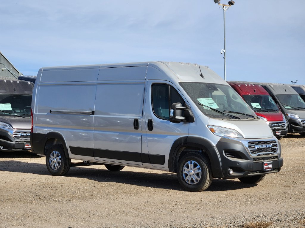 New 2026 RAM ProMaster 2500 w/ Quick Order Package 22G SLT