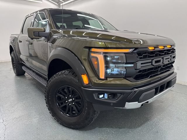 Used 2025 Ford F150 Raptor AWD/4WD image 3